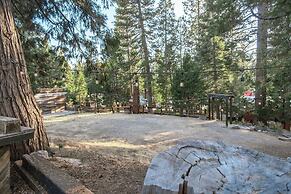 Shaver Lake Village Hotel