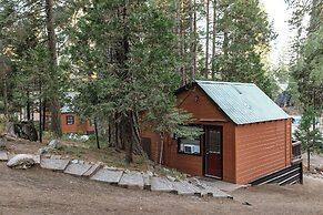 Shaver Lake Village Hotel