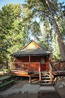 Shaver Lake Village Hotel