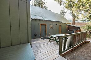 Shaver Lake Village Hotel