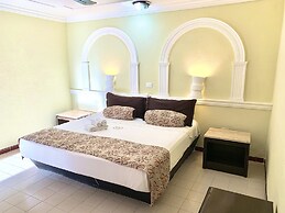 Eco Hotel Green River