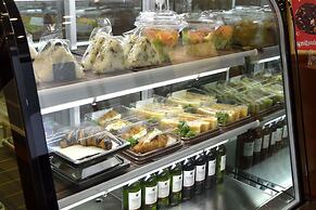 Community & Spa Naha Central Hotel