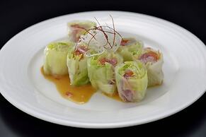 Community & Spa Naha Central Hotel