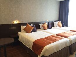 Community & Spa Naha Central Hotel