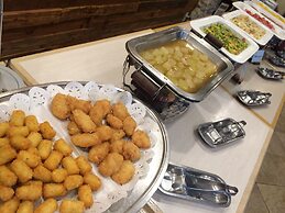 Community & Spa Naha Central Hotel