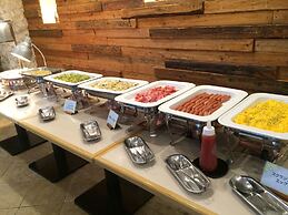 Community & Spa Naha Central Hotel