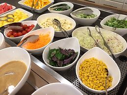 Community & Spa Naha Central Hotel