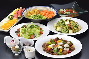 Community & Spa Naha Central Hotel