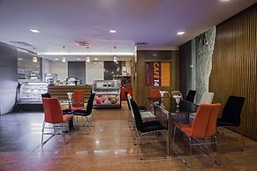 Long Beach Hotel