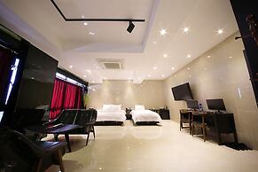 Hotel Almond Busan Station