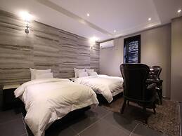 Hotel Almond Busan Station