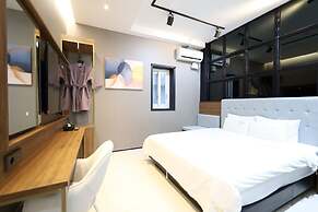 Hotel Almond Busan Station