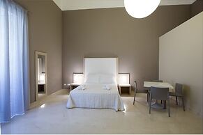 Central Gallery Rooms