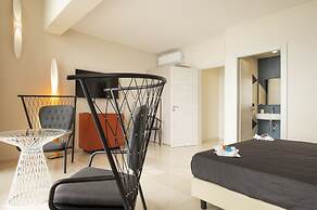 Central Gallery Rooms