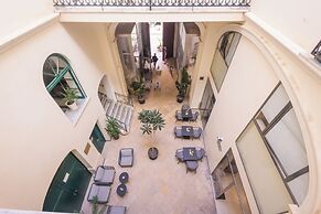 Central Gallery Rooms