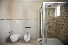 Central Gallery Rooms