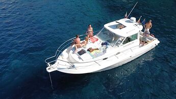 Central Gallery Rooms