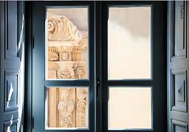 Central Gallery Rooms