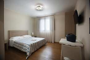 Central Gallery Rooms