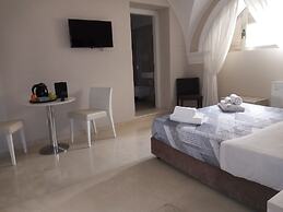 Central Gallery Rooms