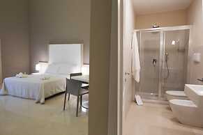 Central Gallery Rooms