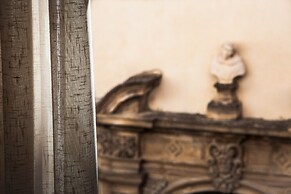 Central Gallery Rooms