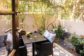 Miravida Soho Hotel & Wine Bar