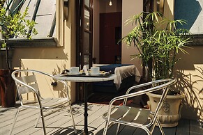 Miravida Soho Hotel & Wine Bar