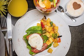 Miravida Soho Hotel & Wine Bar