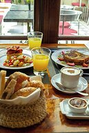 Miravida Soho Hotel & Wine Bar