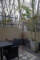 Miravida Soho Hotel & Wine Bar