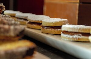 Miravida Soho Hotel & Wine Bar