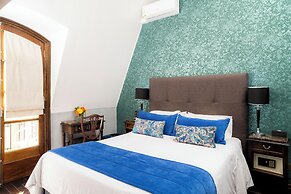 Miravida Soho Hotel & Wine Bar