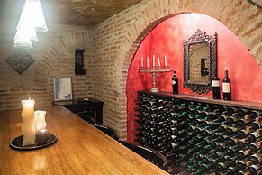 Miravida Soho Hotel & Wine Bar