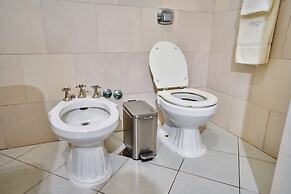 Miravida Soho Hotel & Wine Bar