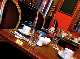 Miravida Soho Hotel & Wine Bar