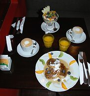 Miravida Soho Hotel & Wine Bar