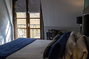 Miravida Soho Hotel & Wine Bar