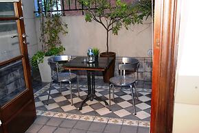 Miravida Soho Hotel & Wine Bar