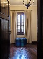 Miravida Soho Hotel & Wine Bar