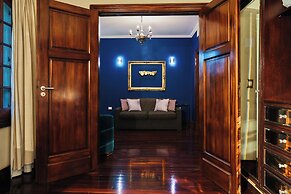 Miravida Soho Hotel & Wine Bar