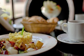 Miravida Soho Hotel & Wine Bar