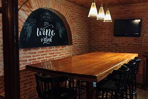 Miravida Soho Hotel & Wine Bar