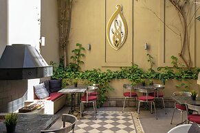 Miravida Soho Hotel & Wine Bar