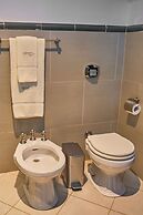 Miravida Soho Hotel & Wine Bar