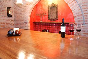 Miravida Soho Hotel & Wine Bar