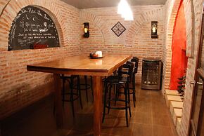 Miravida Soho Hotel & Wine Bar