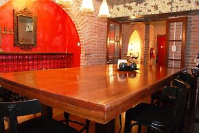 Miravida Soho Hotel & Wine Bar