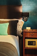 Miravida Soho Hotel & Wine Bar