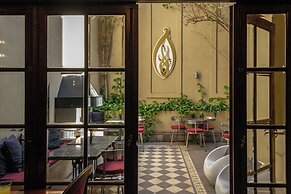 Miravida Soho Hotel & Wine Bar